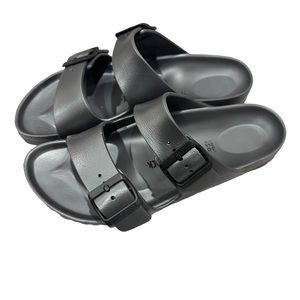 Birkenstock 38 Arizona Essentials in Like New Condition